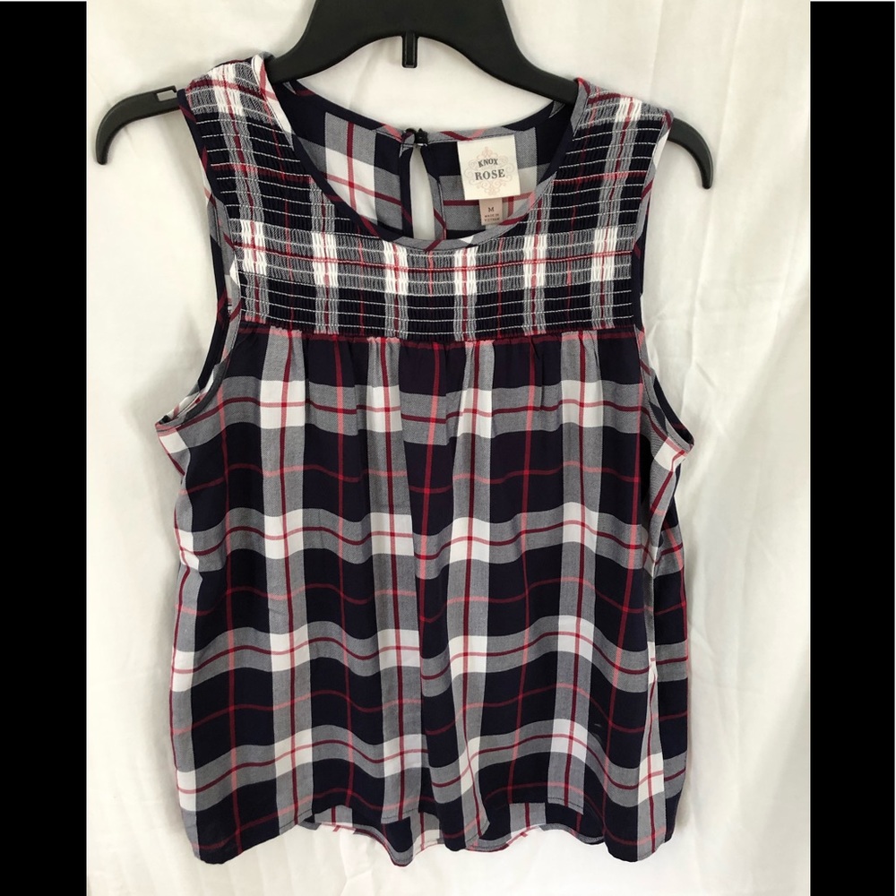 Sleeveless blouse
